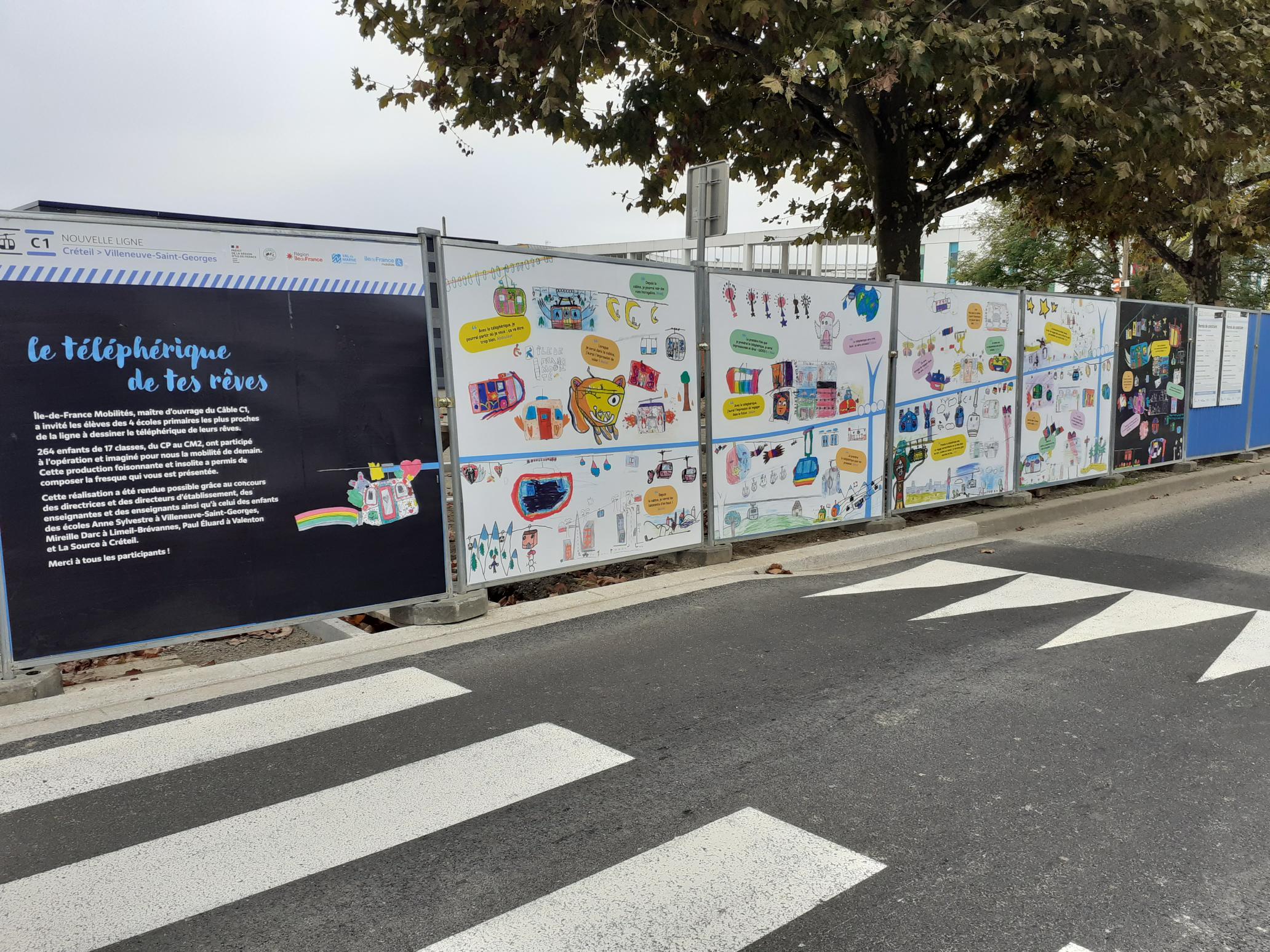Palissade scolaire à la station Villa Nova