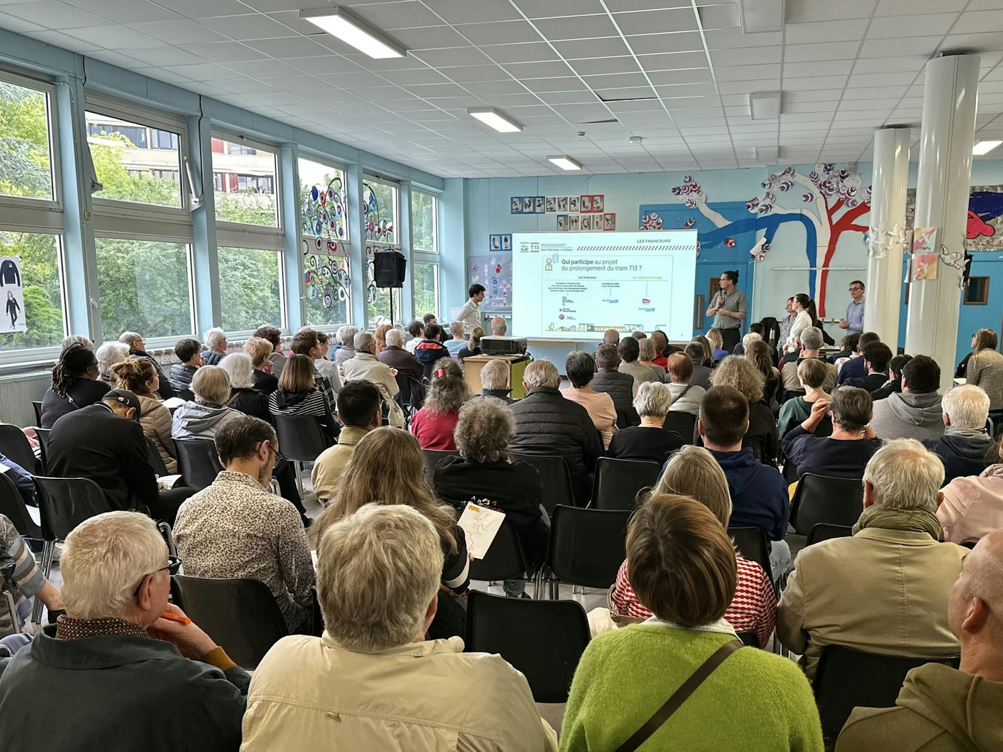 Photo of a public meeting during the construction phase