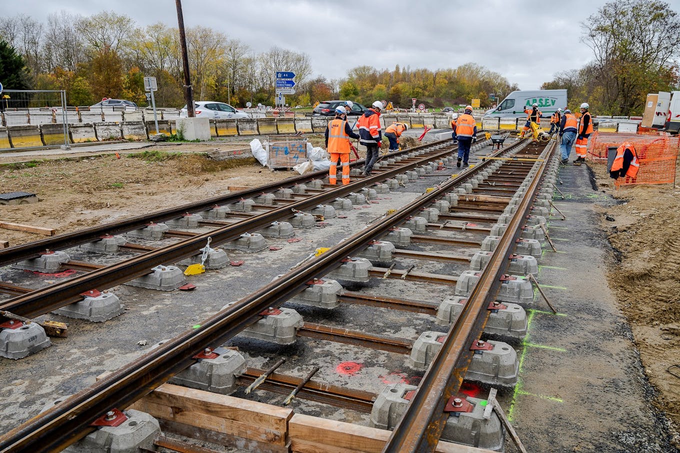 La Pose Des Rails A D but Tram T12 Massy vry Courcouronnes La Pose Des Rails A D but Tram T12 Massy vry Courcouronnes