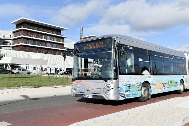 Nouvelle bus de liaison sur la ligne 20 à l'arrêt