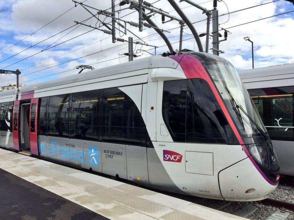 11 tram