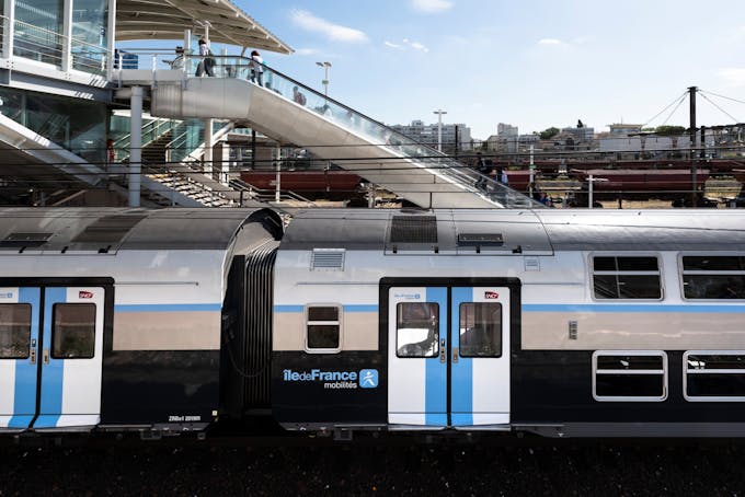 Un RER en la estación de Massy Palaiseau - © Cyril BADET - Ile-de-France Mobilités