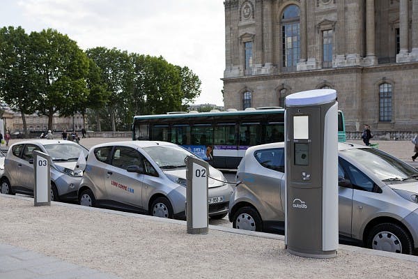 Station autolib, Smart Navigo