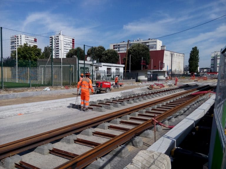 Avancement des travaux nouvelle branche du Tram 4
