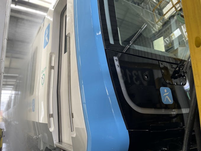 Une rame de MF19 durant les essais d'étanchéité au Centre d’Essais Ferroviaires de Petite-Forêt à Valenciennes © Alstom