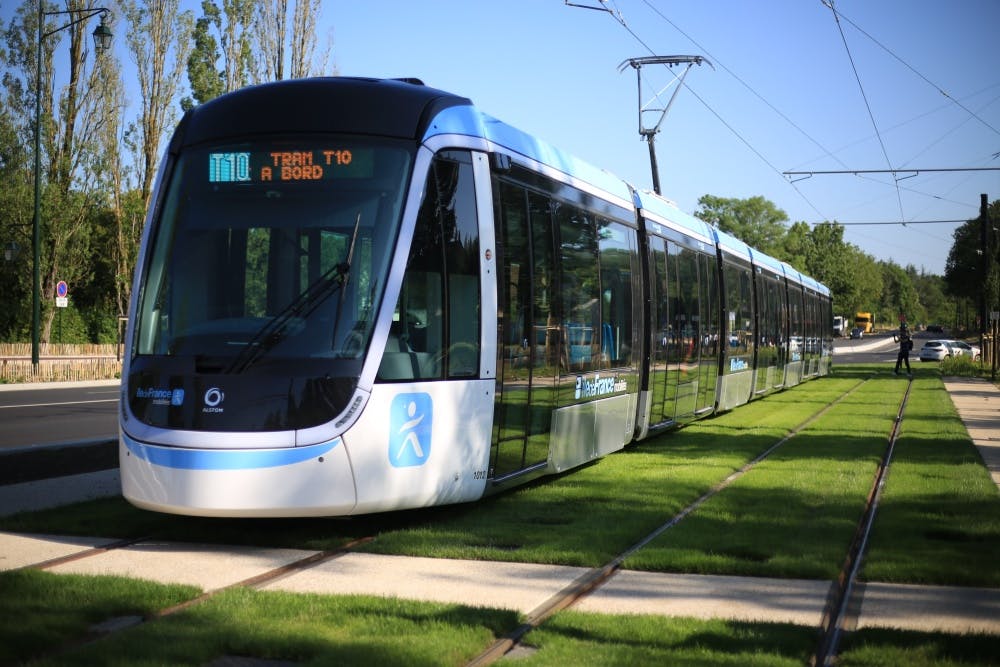 ouverture-a-la-concurrence-des-lignes-de-tramway-en-ile-de-france-inscriptions-ouvertes-pour-les-auditions-d-octobre-2025