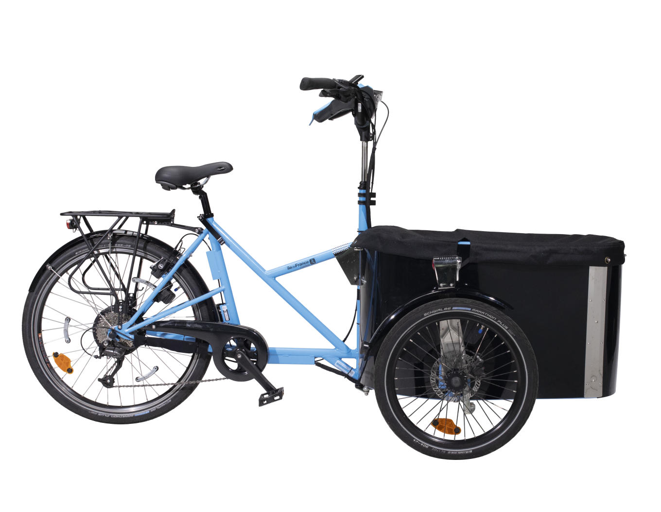 Ici, le vélo triporteur électrique pour les particuliers de Véligo Location. Deux autres versions existent en biporteur (court et long) : choisissez selon vos besoins