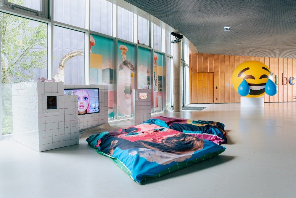 Quentin Chevrier - Anne Horel ASMR (Anxiété sociale et Media Reflux) et Shōei Matsuda The Big Flat Now