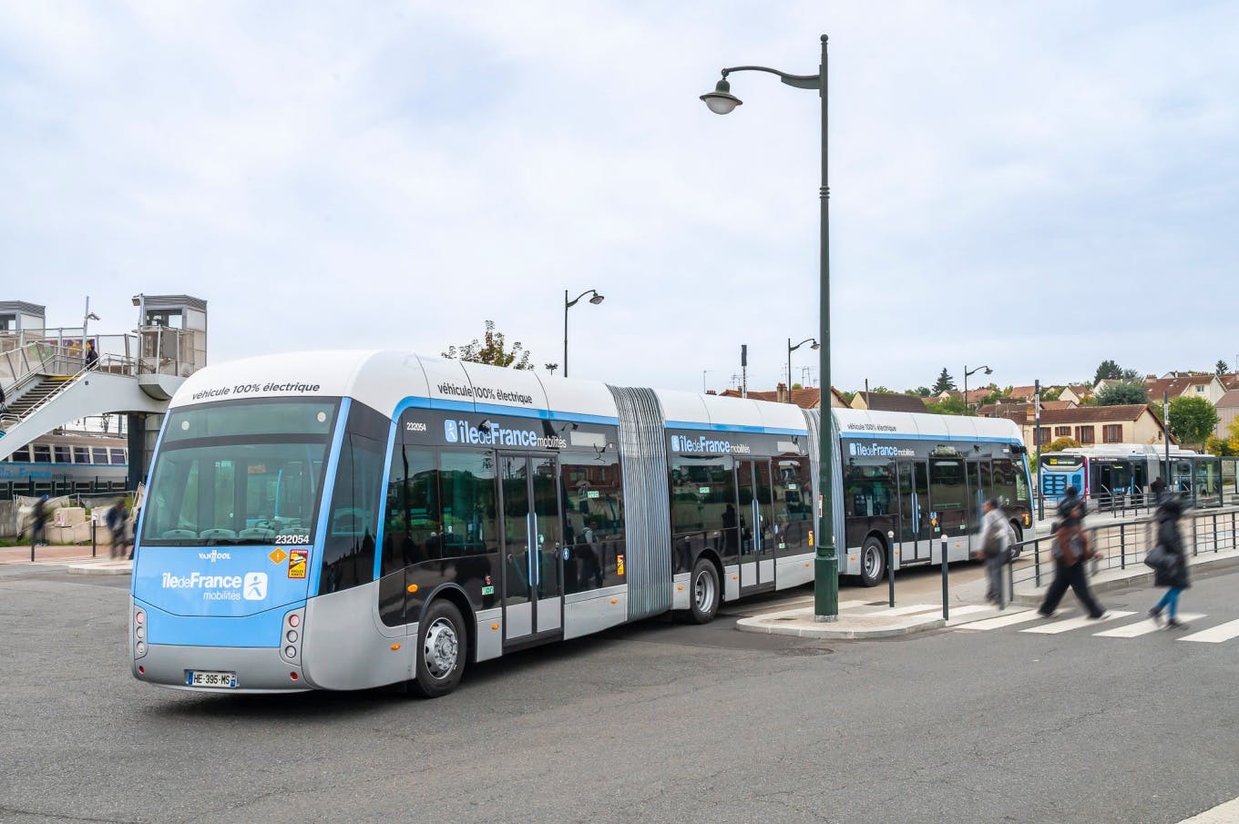 Sylvain Cambon - An electric bus on the Tzen 4 line in Corbeil-Essonnes
