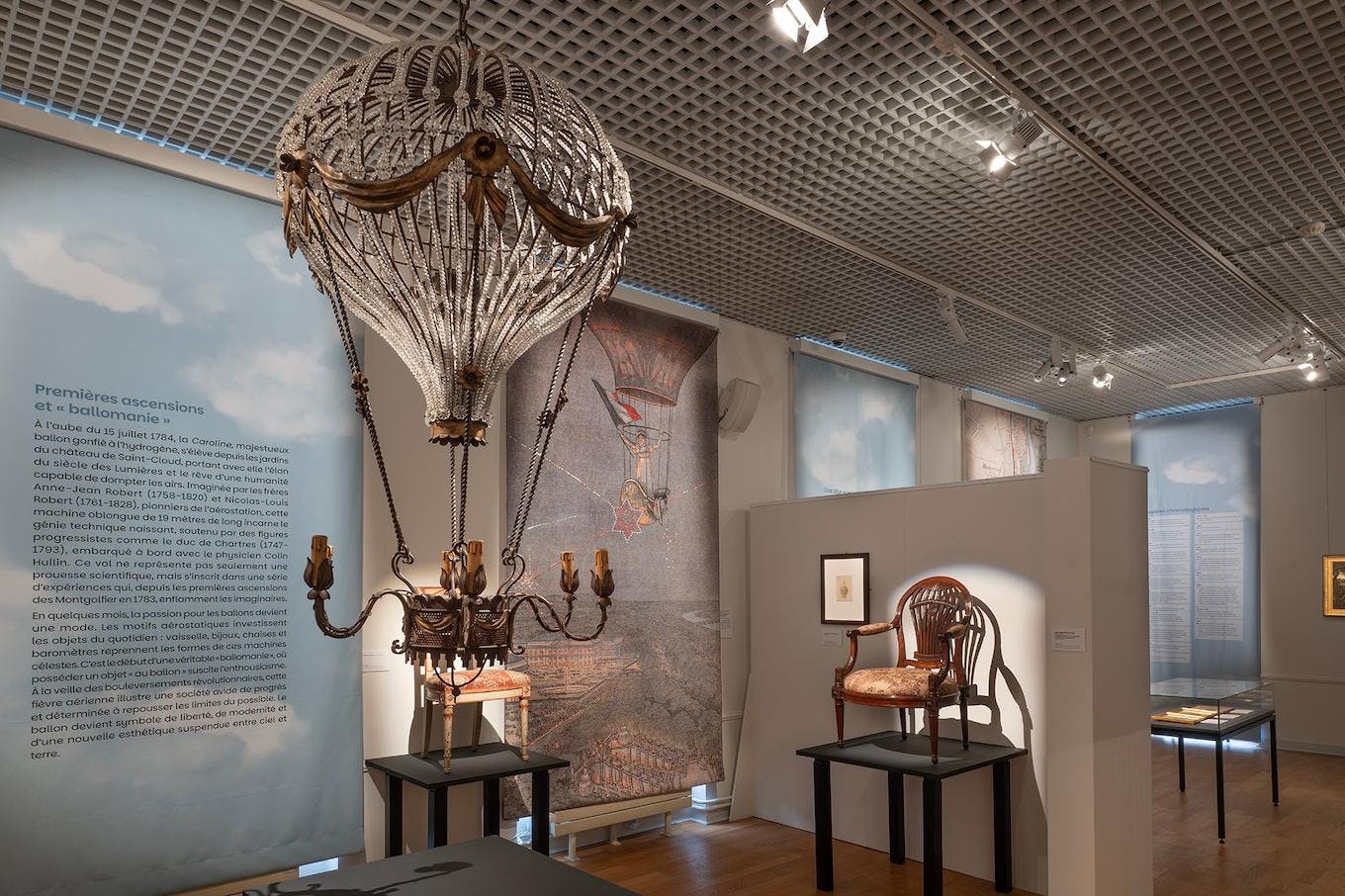 Photo de l'exposition « Saint-Cloud dans les nuages, une aventure aéronautique ».