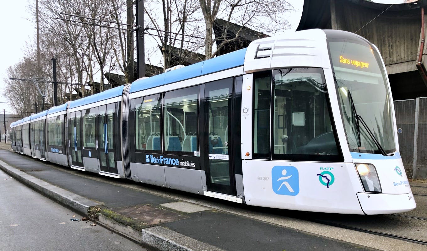 L'une des 9 rames TW03 qui roulent sur la ligne de tramway T3b