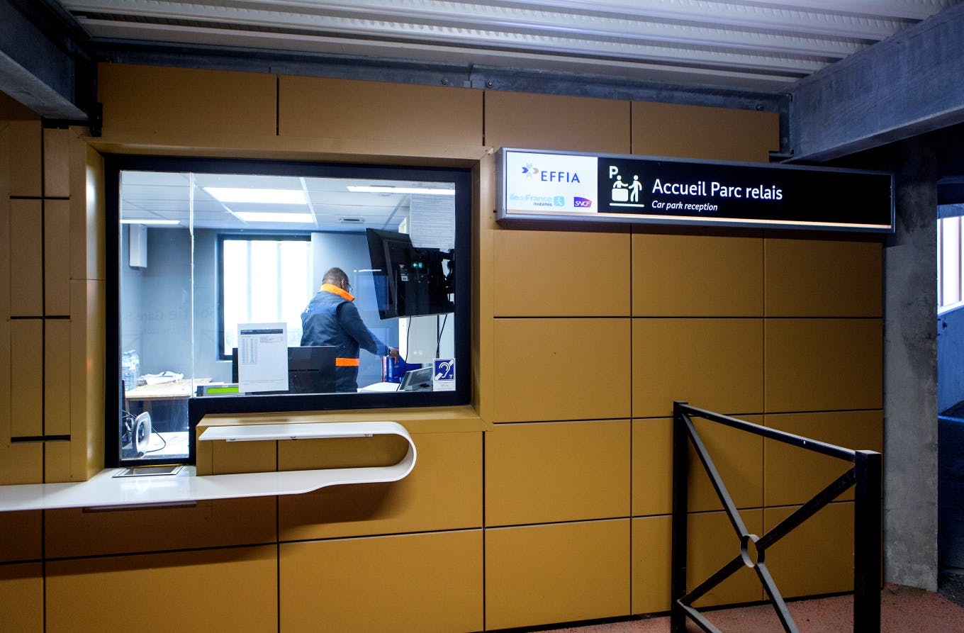 Recepción en el Park & Ride de Cormeilles-en-Parisis.