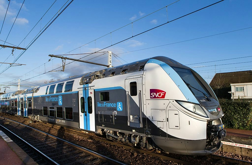 Le Regio 2N à quai sur la ligne R