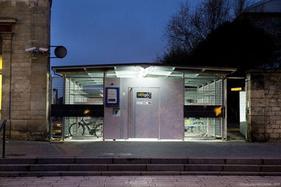 Espace Véligo sécurisé en gare de Saint-Denis