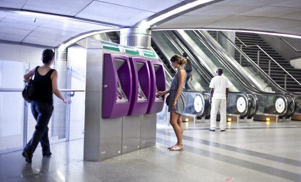 Bornes d'achat et de rechargement de titres de transport